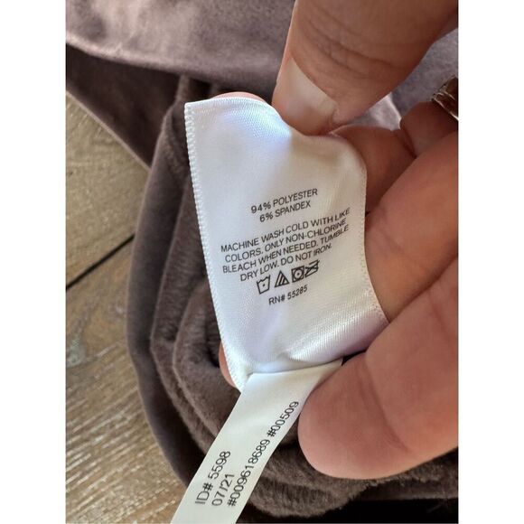 NWOT Express Brown Velvet Crewneck Sweater Size Large - Picture 8 of 8